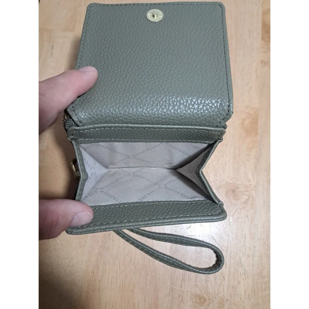 Steve Madden Green Zip Around Wristlet Wallet
